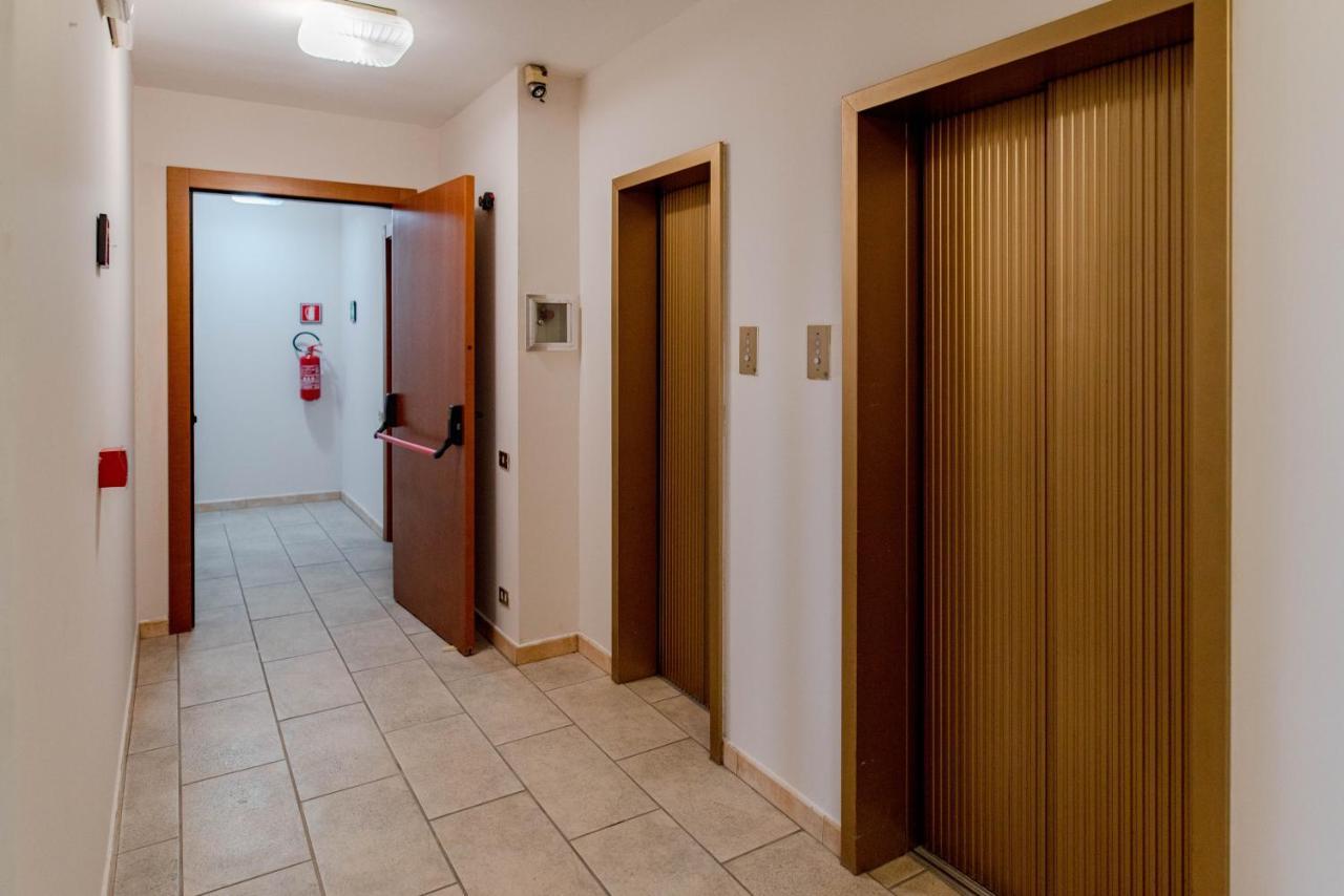 Bianca Apartment Торино Екстериор снимка